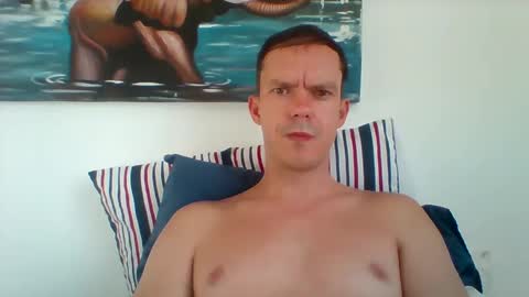 Snapshot of liamrosezn chatting on January 20, 5:04 am LiamRose online show from January 20, 5:04 am