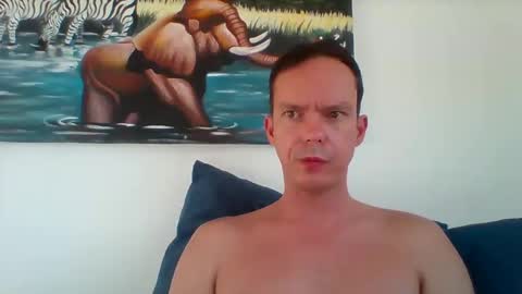 Snapshot of liamrosezn chatting on February 3, 4:57 am LiamRose online show from February 3, 4:57 am