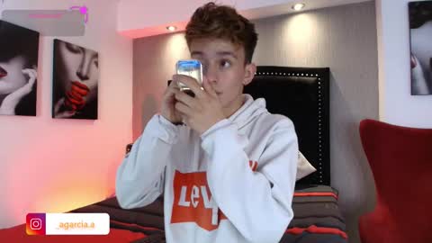 Snapshot of liamwild20 chatting on February 17, 4:31 am liam online show from February 17, 4:31 am