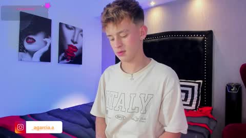 Snapshot of liamwild20 chatting on February 22, 6:46 am liam online show from February 22, 6:46 am