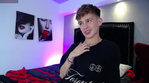 Snapshot of liamwild20 chatting on March 12, 4:51 am liam online show from March 12, 4:51 am