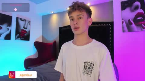 Snapshot of liamwild20 chatting on March 19, 4:05 am liam online show from March 19, 4:05 am