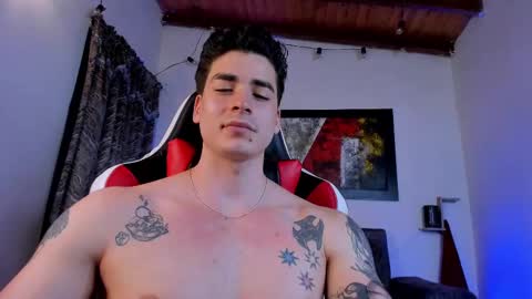 Snapshot of liamwyatt_ chatting on February 27, 8:06 am liamwyatt_ online show from February 27, 8:06 am
