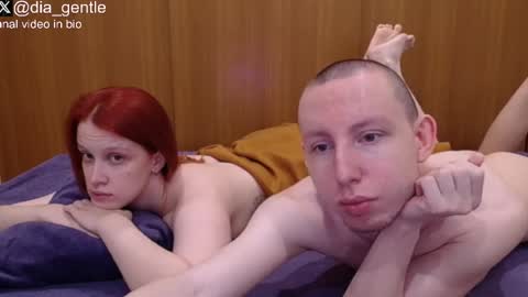 Dia and Julian online show from May 7, 12:27 am