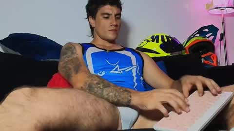 Snapshot of lian_oconner chatting on November 10, 10:31 pm Lian Oconner online show from November 10, 10:31 pm