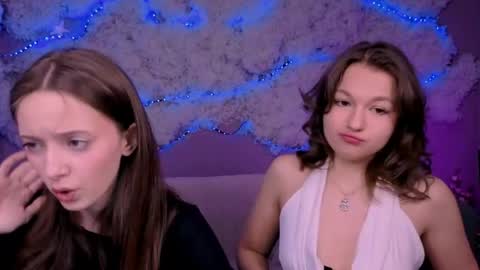 Li online show from April 27, 7:12 pm