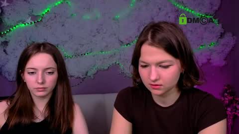 Li online show from May 15, 7:21 pm