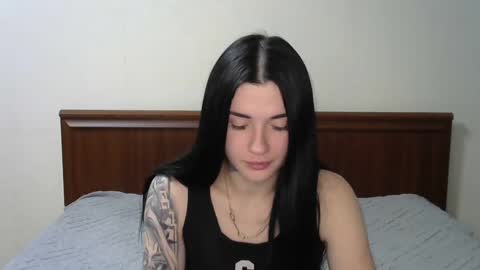 liana_diva online show from February 19, 10:53 pm