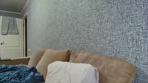 liana_diva online show from May 5, 6:27 pm