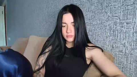 liana_diva online show from May 18, 1:39 pm