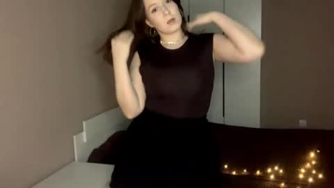 Snapshot of lianabrocklesby chatting on March 31, 4:18 pm Sofia online show from March 31, 4:18 pm