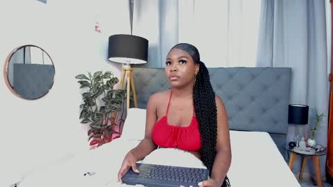 Snapshot of lianasmith18 chatting on March 28, 9:36 pm Lianasmith online show from March 28, 9:36 pm