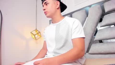 Snapshot of lianfox_ chatting on March 10, 12:10 pm lianfox_ online show from March 10, 12:10 pm