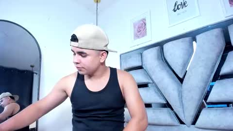 Snapshot of lianfox_ chatting on March 17, 12:19 pm lianfox_ online show from March 17, 12:19 pm