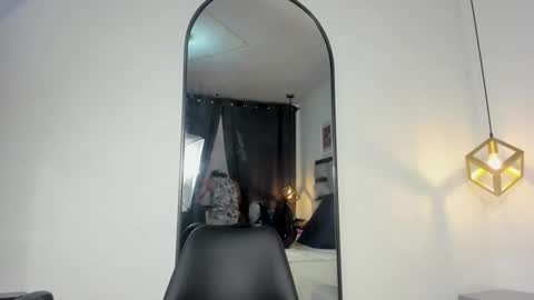 lianfox_ online show from May 20, 12:33 pm