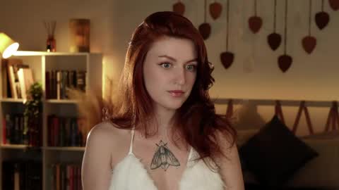 Snapshot of lianna_bm chatting on March 24, 5:18 pm Lianna online show from March 24, 5:18 pm