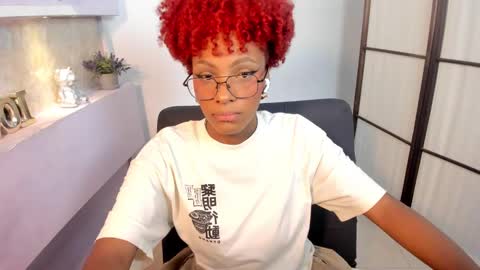 Snapshot of liannadixon chatting on December 30, 1:58 pm LiannaDixon online show from December 30, 1:58 pm