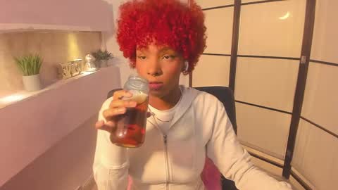 Snapshot of liannadixon chatting on January 5, 4:06 pm LiannaDixon online show from January 5, 4:06 pm
