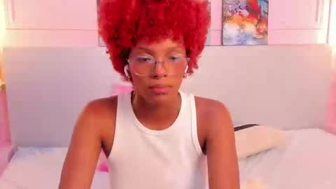 Snapshot of liannadixon chatting on January 17, 2:39 pm LiannaDixon online show from January 17, 2:39 pm