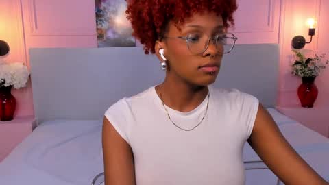 Snapshot of liannadixon chatting on January 20, 2:14 pm LiannaDixon online show from January 20, 2:14 pm
