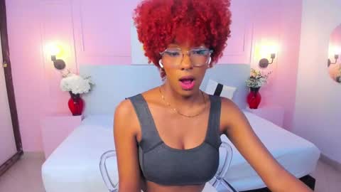 Snapshot of liannadixon chatting on January 26, 1:58 pm LiannaDixon online show from January 26, 1:58 pm