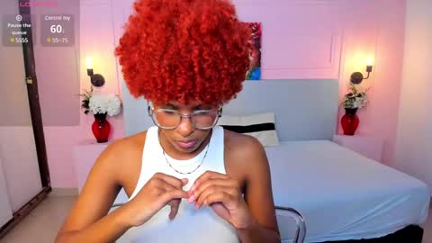 Snapshot of liannadixon chatting on February 1, 2:13 pm LiannaDixon online show from February 1, 2:13 pm