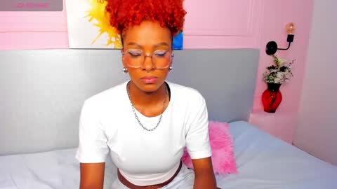 Snapshot of liannadixon chatting on February 22, 3:14 pm LiannaDixon online show from February 22, 3:14 pm