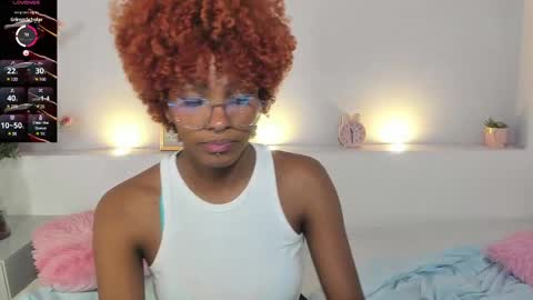 Snapshot of liannadixon chatting on March 11, 11:59 pm LiannaDixon online show from March 11, 11:59 pm