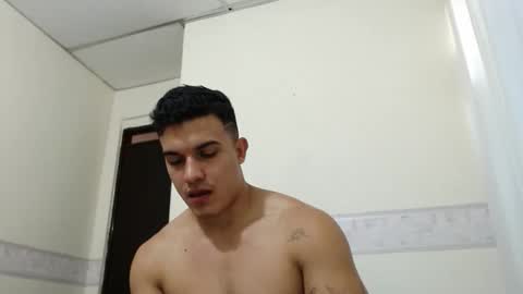 Liamstonne online show from May 7, 2:44 pm
