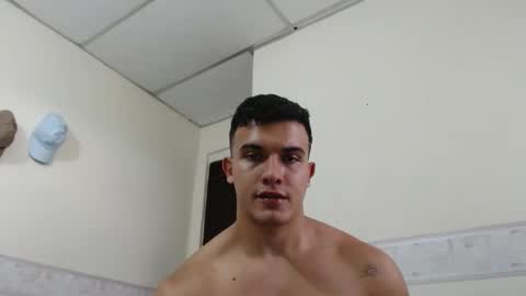 Liamstonne online show from May 18, 8:03 pm