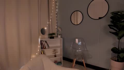 Lia online show from September 18, 12:07 pm