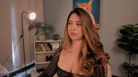 Lia online show from May 13, 3:20 pm