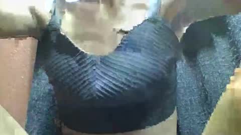 liaraisha online show from November 12, 3:01 pm