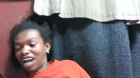 Snapshot of liaraisha chatting on April 23, 10:36 am liaraisha online show from April 23, 10:36 am