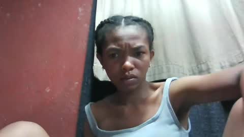 Snapshot of liaraisha chatting on April 27, 2:42 am liaraisha online show from April 27, 2:42 am