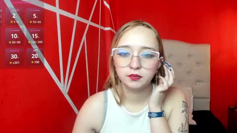 Lia Roberts online show from December 14, 12:12 pm