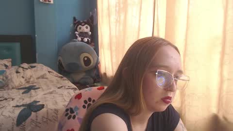 Lia Roberts online show from March 10, 6:23 pm