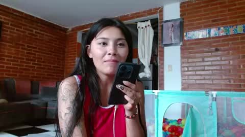 Liarouse04 online show from April 29, 1:37 pm