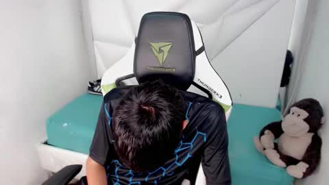 Snapshot of liarr_ chatting on February 25, 7:56 pm LIAR online show from February 25, 7:56 pm