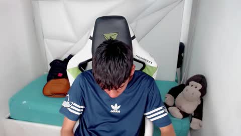 Snapshot of liarr_ chatting on February 26, 8:41 pm LIAR online show from February 26, 8:41 pm