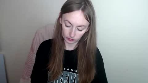 Lia online show from May 10, 11:59 am