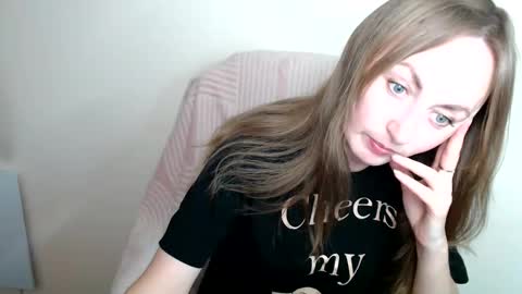 Lia online show from May 12, 12:35 pm