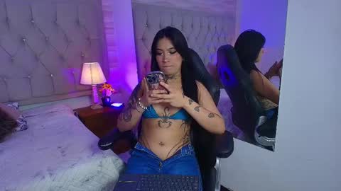 Lia  online show from February 18, 8:05 pm