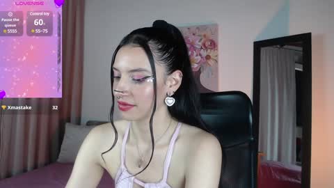 lia online show from December 18, 3:55 pm