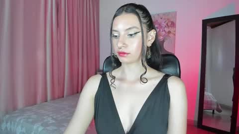 lia online show from February 11, 6:44 pm