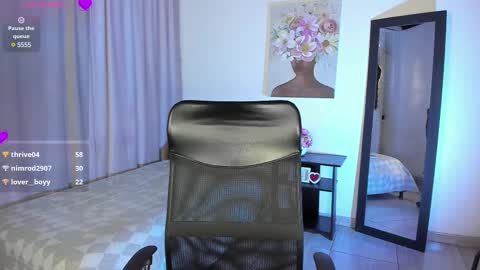 lia online show from February 13, 3:46 pm