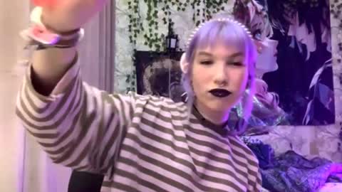 Snapshot of libbynading chatting on September 19, 7:03 pm Lola online show from September 19, 7:03 pm