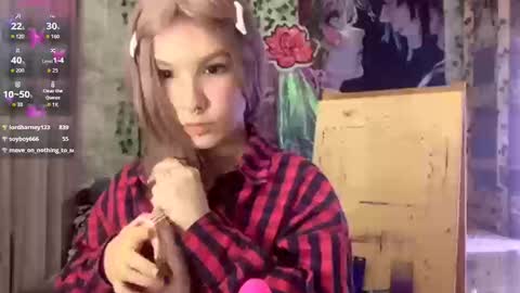 Snapshot of libbynading chatting on September 22, 7:05 pm Lola online show from September 22, 7:05 pm