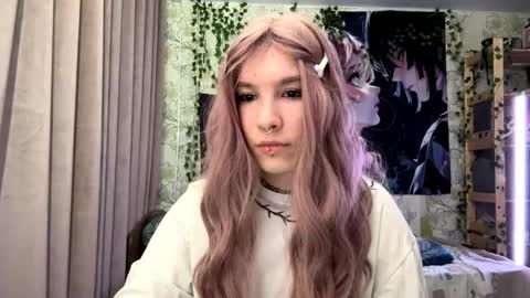 Snapshot of libbynading chatting on September 28, 7:19 pm Lola online show from September 28, 7:19 pm