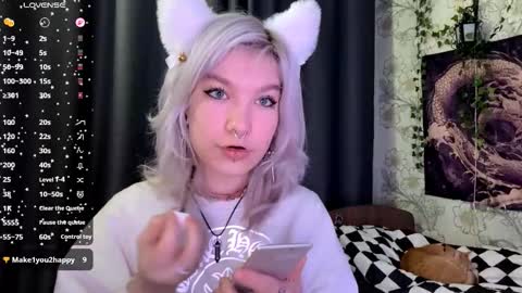 Snapshot of libbynading chatting on November 1, 7:49 pm Lola online show from November 1, 7:49 pm